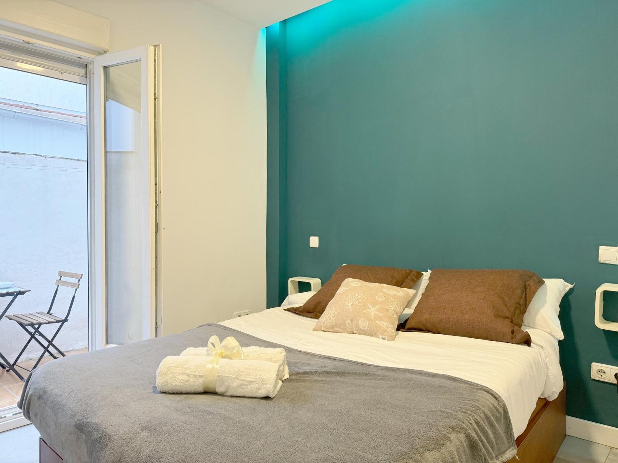 Luminoso, Con Patio Y Buena Zona Apartment Madrid Exterior photo