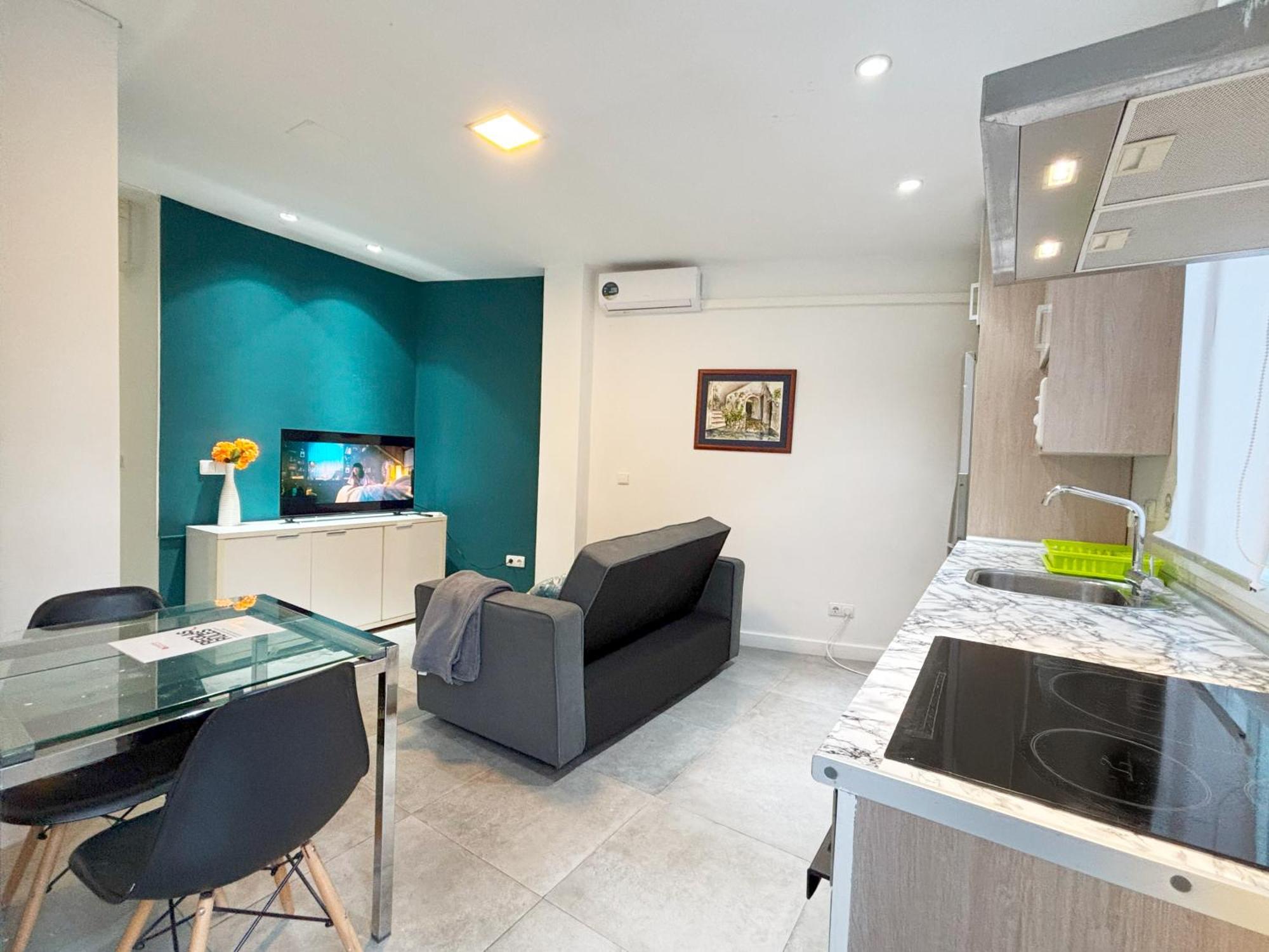 Luminoso, Con Patio Y Buena Zona Apartment Madrid Exterior photo